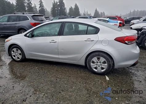 2017 Kia Forte Lx z USA, uszkodzony, nr VIN 3KPFK4A73HE094983